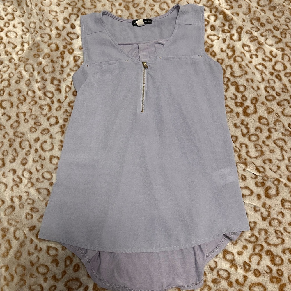 Simply Styled Light Purple Sleeveless Top